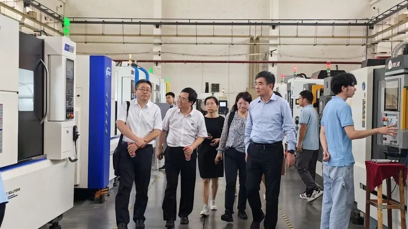 机器人集成系统：超越普通自动化的未来趋势